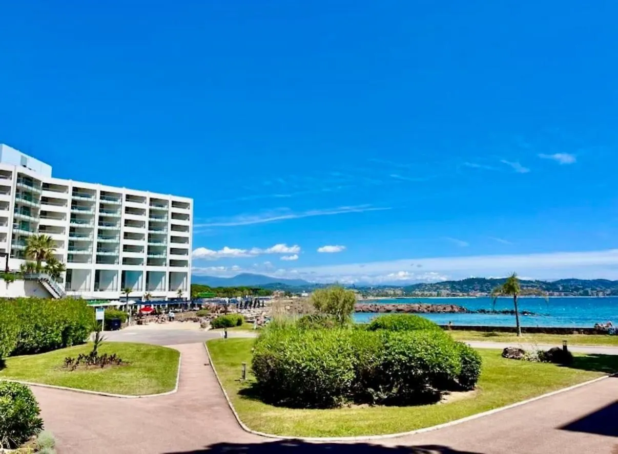 Magnifique T2 Residence Luxe Mandelieu Cannes Plage Privee Piscine Tennis Restaurant Mandelieu-la-Napoule