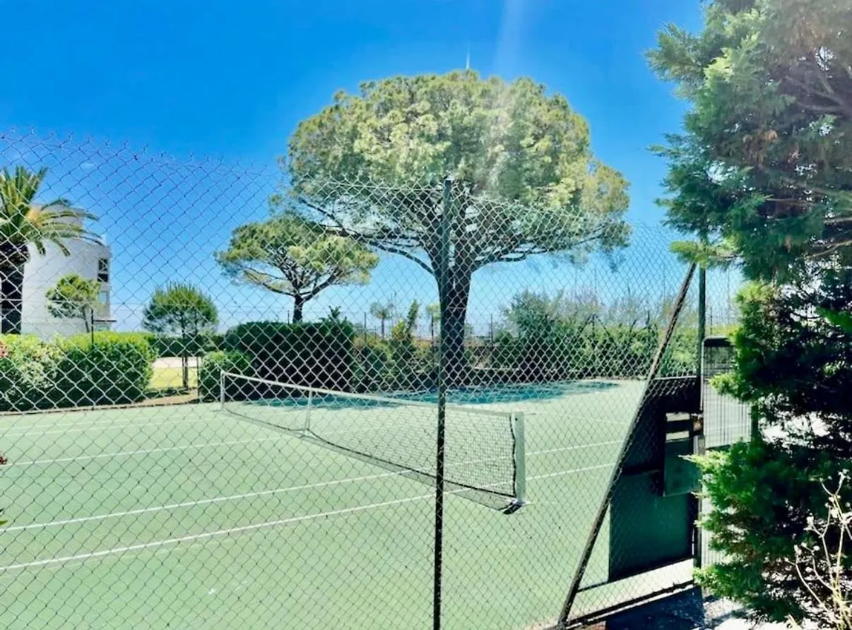 Magnifique T2 Residence Luxe Mandelieu Cannes Plage Privee Piscine Tennis Restaurant France